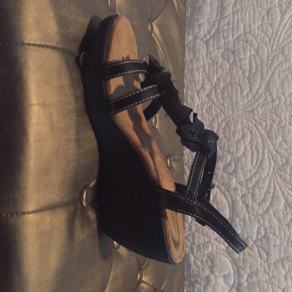 Incredibly comfortable wedges - Picture 2 of 5